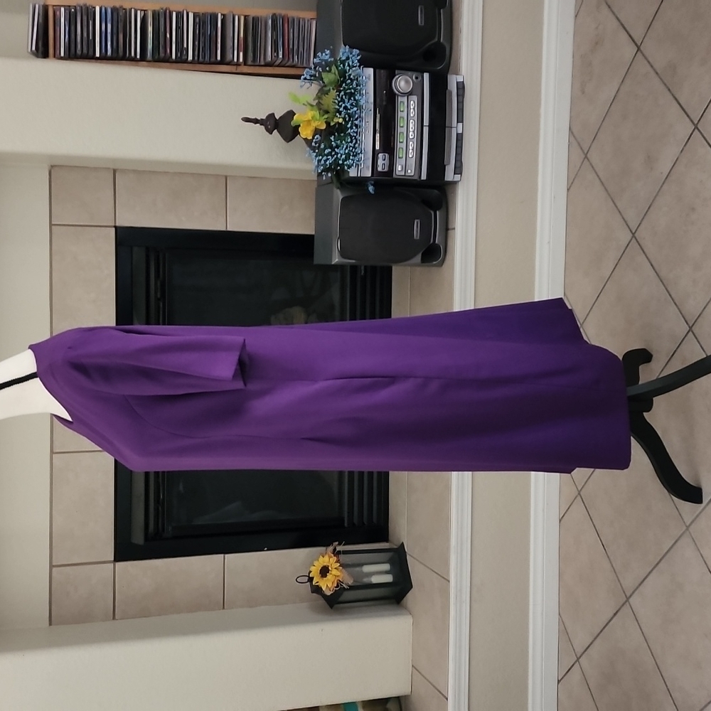 Dress - Picture 3 of 5